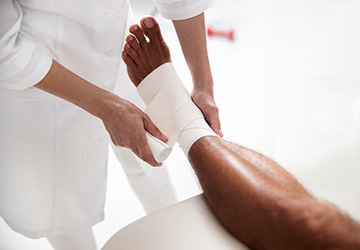 Lower Extremity Wounds & Ulcers